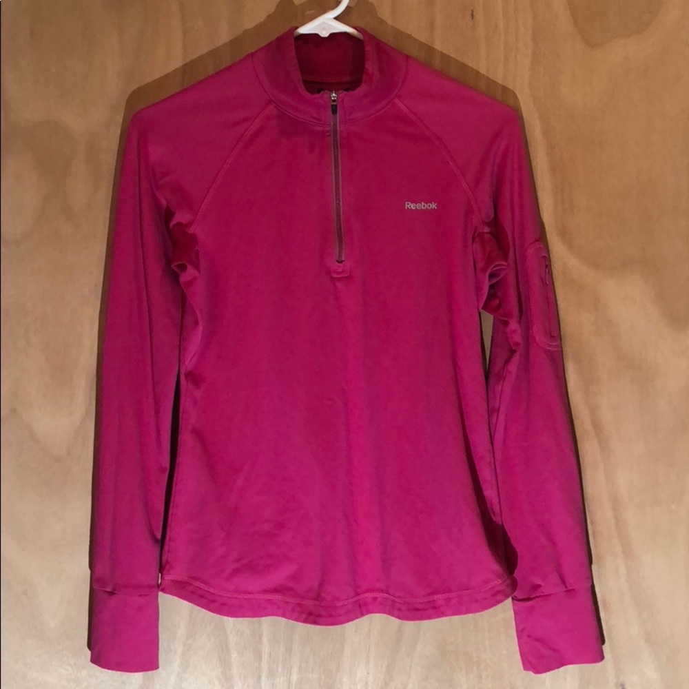 Reebok top